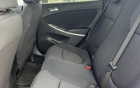 Hyundai Solaris II рестайлинг, 2013 год, 739 000 рублей, 15 фотография