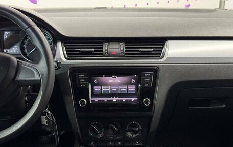 Skoda Rapid I, 2018 год, 1 120 000 рублей, 13 фотография