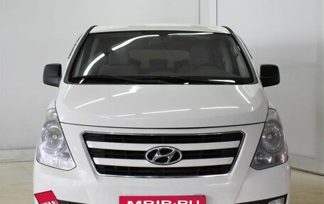 Hyundai H-1 II рестайлинг, 2018 год, 2 375 000 рублей, 2 фотография