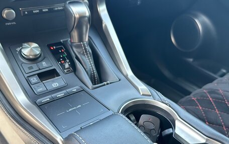 Lexus NX I, 2019 год, 4 500 000 рублей, 17 фотография