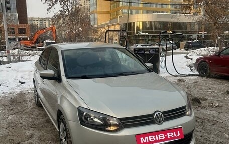 Volkswagen Polo VI (EU Market), 2011 год, 720 000 рублей, 3 фотография