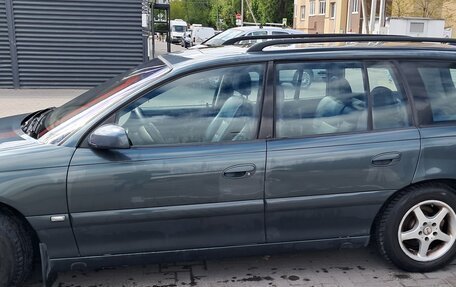 Opel Omega B, 2001 год, 240 000 рублей, 2 фотография
