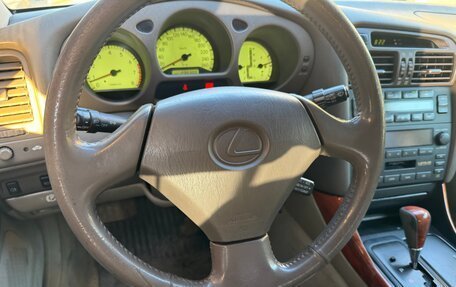 Lexus GS II рестайлинг, 1998 год, 600 000 рублей, 9 фотография