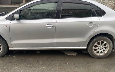 Volkswagen Polo VI (EU Market), 2011 год, 700 000 рублей, 5 фотография
