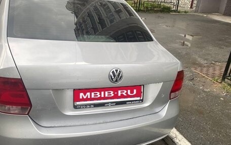 Volkswagen Polo VI (EU Market), 2011 год, 700 000 рублей, 4 фотография
