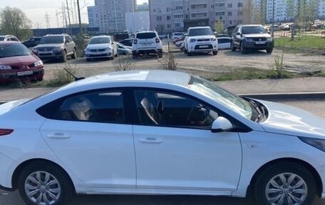 Hyundai Solaris II рестайлинг, 2020 год, 1 100 000 рублей, 4 фотография