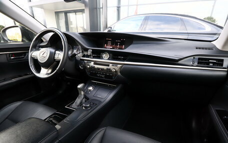 Lexus ES VII, 2016 год, 2 580 000 рублей, 8 фотография
