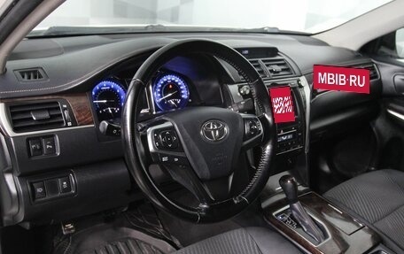 Toyota Camry, 2015 год, 1 999 000 рублей, 11 фотография