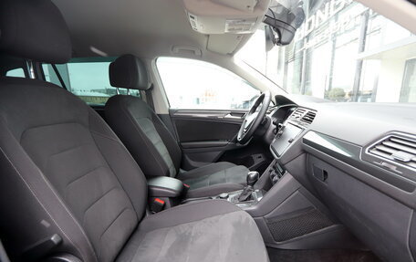 Volkswagen Tiguan II, 2017 год, 2 450 000 рублей, 13 фотография
