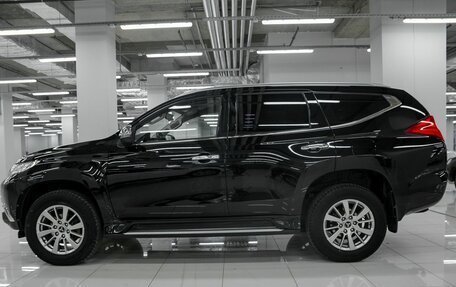 Mitsubishi Pajero Sport III рестайлинг, 2018 год, 3 275 000 рублей, 6 фотография