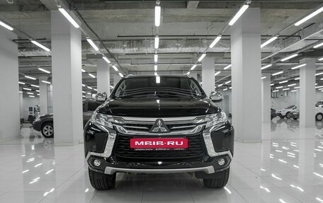 Mitsubishi Pajero Sport III рестайлинг, 2018 год, 3 275 000 рублей, 7 фотография