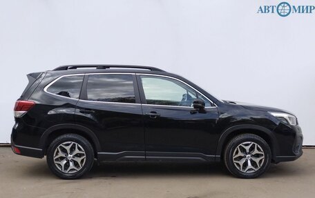 Subaru Forester, 2018 год, 2 190 000 рублей, 4 фотография