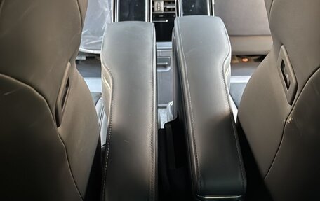 Toyota Alphard, 2024 год, 13 500 000 рублей, 2 фотография
