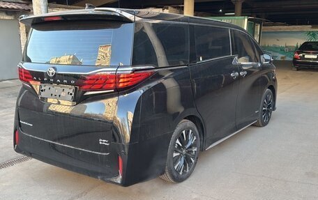 Toyota Alphard, 2024 год, 13 500 000 рублей, 15 фотография