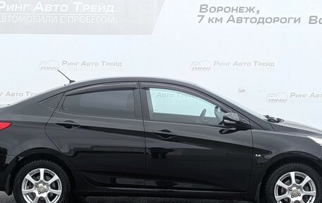Hyundai Solaris II рестайлинг, 2016 год, 880 000 рублей, 3 фотография