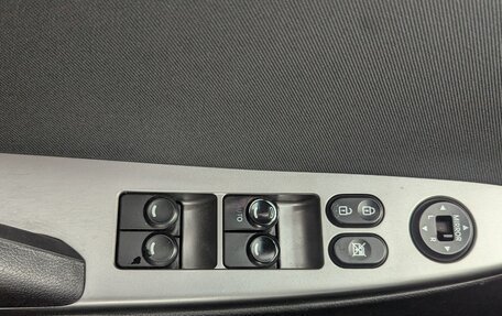 Hyundai Solaris II рестайлинг, 2016 год, 880 000 рублей, 11 фотография