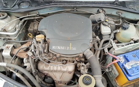 Renault Logan I, 2006 год, 300 000 рублей, 2 фотография