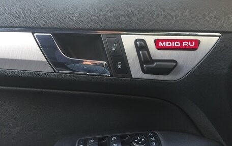 Mercedes-Benz E-Класс, 2012 год, 1 750 000 рублей, 11 фотография