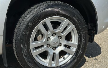 Toyota Land Cruiser Prado 150 рестайлинг 2, 2012 год, 2 870 000 рублей, 6 фотография
