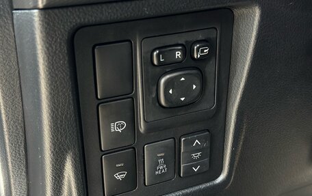 Toyota Land Cruiser Prado 150 рестайлинг 2, 2012 год, 2 870 000 рублей, 31 фотография