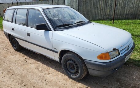 Opel Astra F, 1993 год, 99 999 рублей, 4 фотография