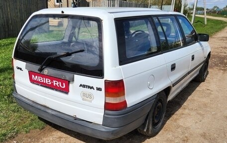 Opel Astra F, 1993 год, 99 999 рублей, 3 фотография