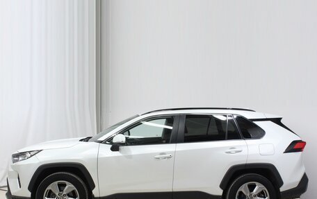 Toyota RAV4, 2020 год, 2 890 000 рублей, 8 фотография
