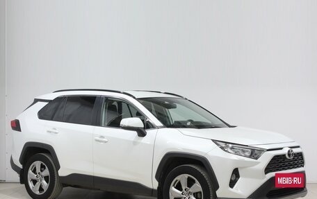 Toyota RAV4, 2020 год, 2 890 000 рублей, 3 фотография