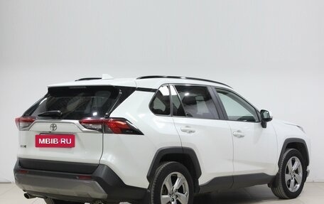 Toyota RAV4, 2020 год, 2 890 000 рублей, 5 фотография