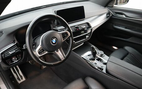 BMW 6 серия, 2020 год, 4 600 000 рублей, 13 фотография