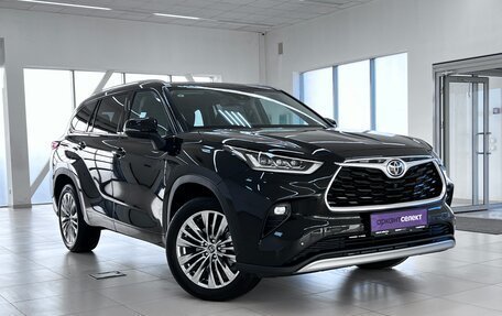 Toyota Highlander, 2024 год, 6 050 000 рублей, 3 фотография