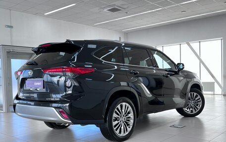 Toyota Highlander, 2024 год, 6 050 000 рублей, 6 фотография