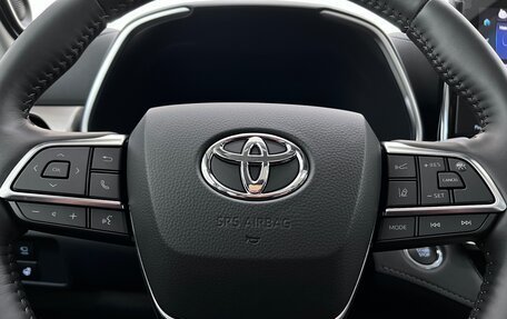 Toyota Highlander, 2024 год, 6 050 000 рублей, 16 фотография