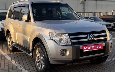 Mitsubishi Pajero IV, 2011 год, 2 800 000 рублей, 2 фотография