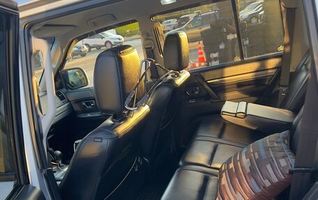 Mitsubishi Pajero IV, 2011 год, 2 800 000 рублей, 13 фотография
