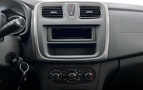 Renault Logan II, 2019 год, 660 000 рублей, 20 фотография