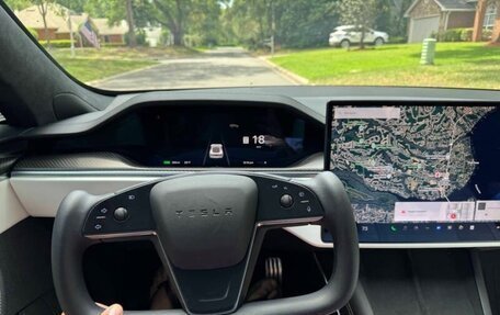 Tesla Model S I, 2022 год, 9 302 940 рублей, 21 фотография