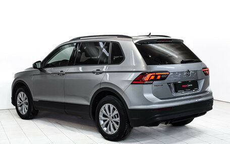 Volkswagen Tiguan II, 2020 год, 2 420 000 рублей, 6 фотография
