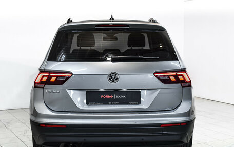 Volkswagen Tiguan II, 2020 год, 2 420 000 рублей, 5 фотография