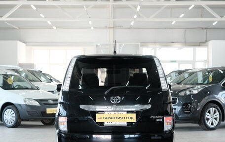 Toyota ISis I, 2011 год, 1 499 000 рублей, 5 фотография