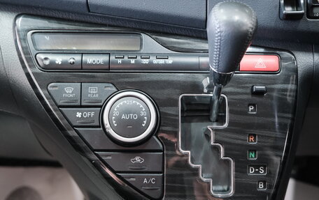 Toyota ISis I, 2011 год, 1 499 000 рублей, 16 фотография