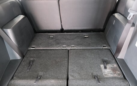 Toyota ISis I, 2011 год, 1 499 000 рублей, 24 фотография