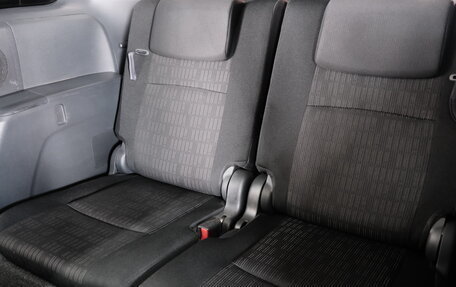 Toyota ISis I, 2011 год, 1 499 000 рублей, 22 фотография