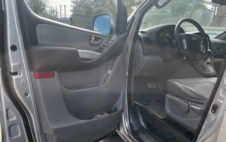 Hyundai Grand Starex Grand Starex I рестайлинг 2, 2011 год, 1 380 000 рублей, 17 фотография