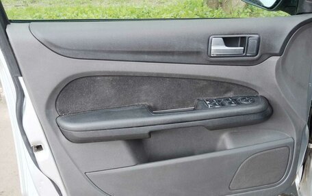 Ford Focus II рестайлинг, 2006 год, 389 000 рублей, 13 фотография