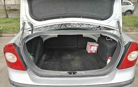 Ford Focus II рестайлинг, 2006 год, 389 000 рублей, 17 фотография