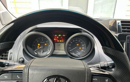 Toyota Land Cruiser Prado 150 рестайлинг 2, 2014 год, 2 700 000 рублей, 2 фотография
