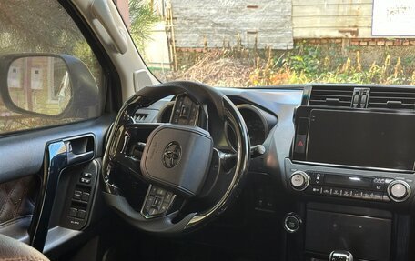 Toyota Land Cruiser Prado 150 рестайлинг 2, 2014 год, 2 700 000 рублей, 7 фотография