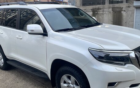 Toyota Land Cruiser Prado 150 рестайлинг 2, 2014 год, 2 700 000 рублей, 16 фотография