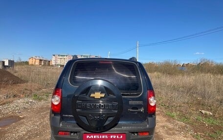 Chevrolet Niva I рестайлинг, 2011 год, 370 000 рублей, 8 фотография